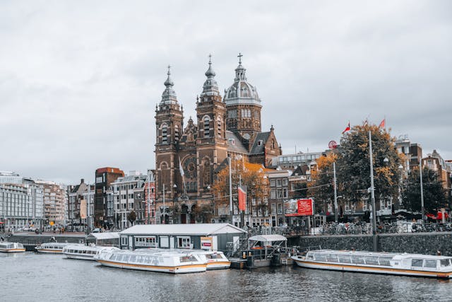 Hollanda Nakliye Fiyatları 2025